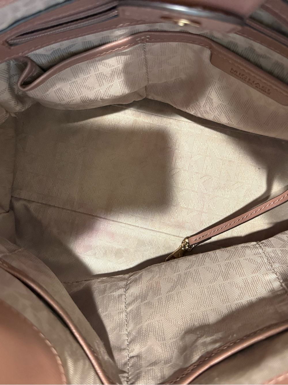 GUC Michael Kors Dusty Rose Leather Hamilton Satchel with Gold Hardware - Picture 9 of 10